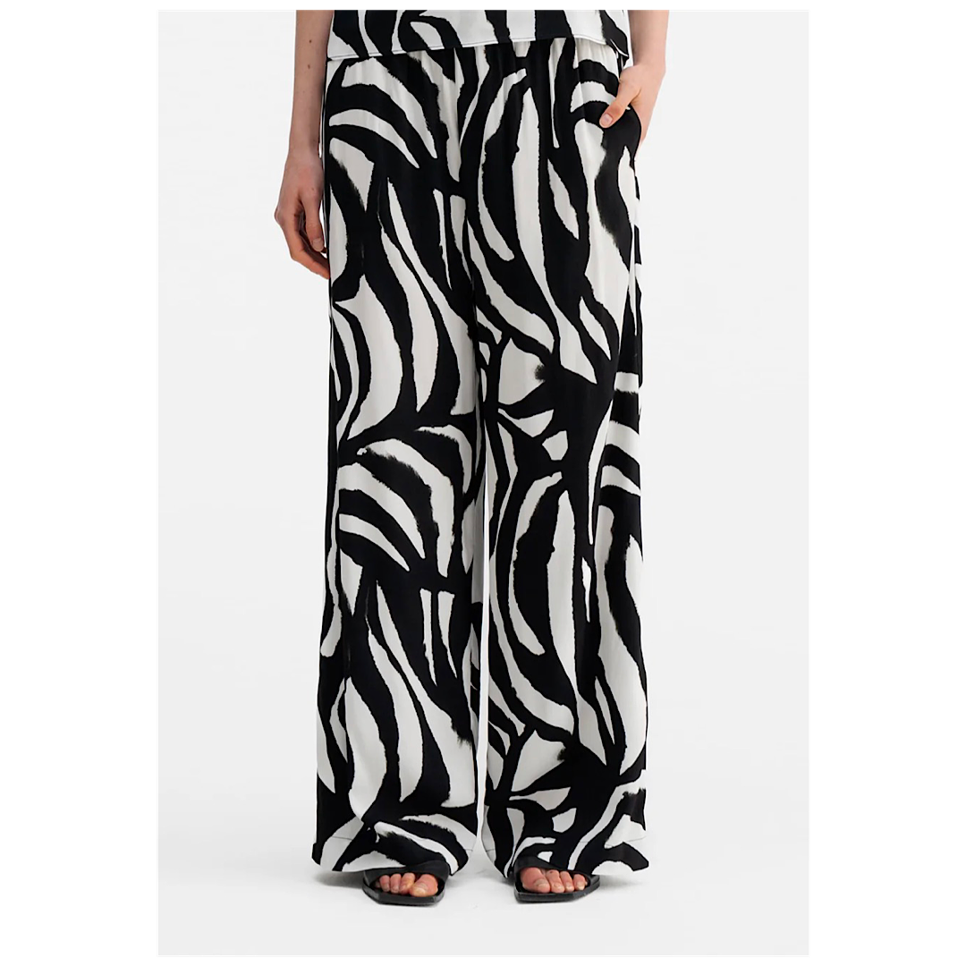 Madoka Zebra Trousers - Ahlvar Gallery